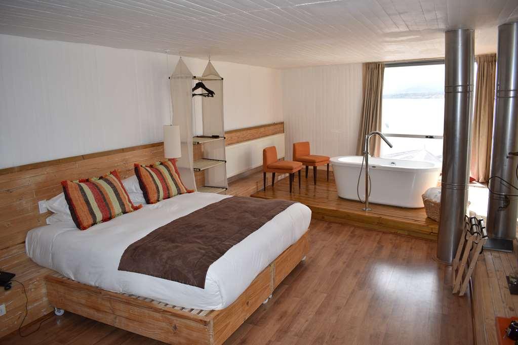 Noi Indigo Patagonia Hotel Пуерто Наталес Стая снимка